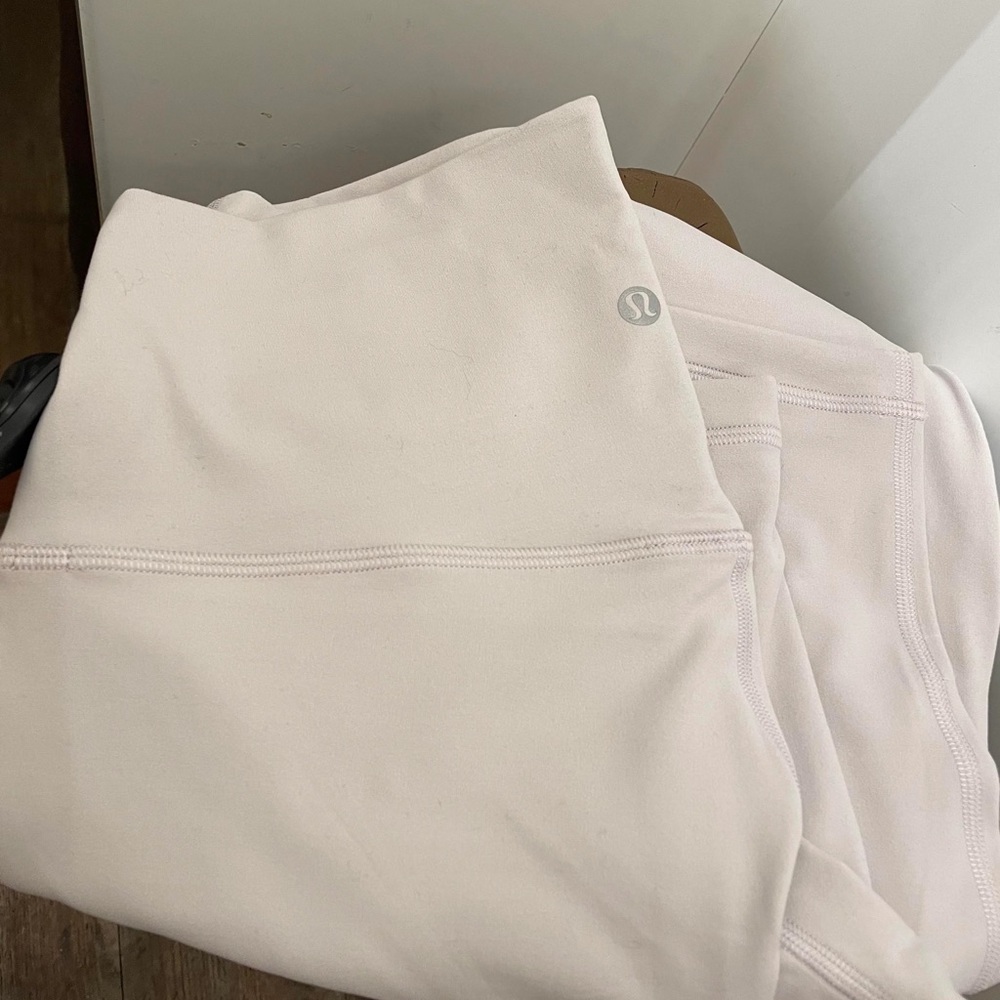 NWOT Lululemon Align Chrome Size 2-28”